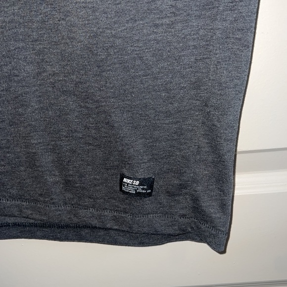 Large Nike SB T Shirt - Picture 4 of 4